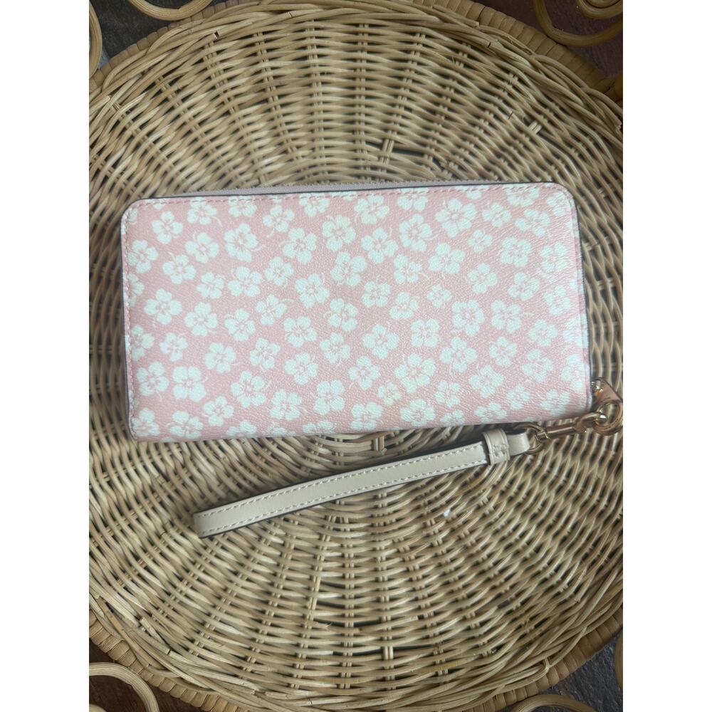 Coach Floral Light Pink Zip Around Wallet - Picture 3 of 7